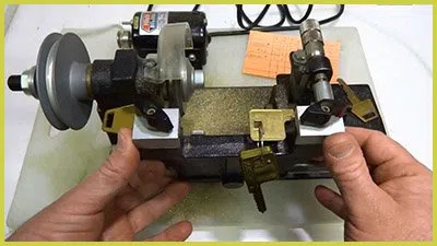 All County Locksmith Store Elmwood Park, IL 708-258-5962 All County Locksmith Store Elmwood Park, IL 708-258-5962 - 11-Key-Cutting